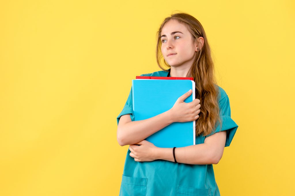 What Parents of Teenagers Should Know Before Entering Healthcare Careers 1 FreepikMedStudent