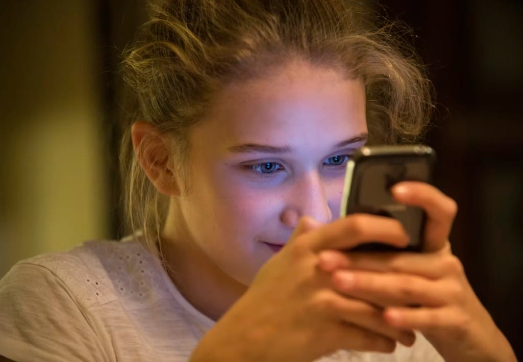Internet Safety Tips Every Parent Should Use 1 UnsplashCell